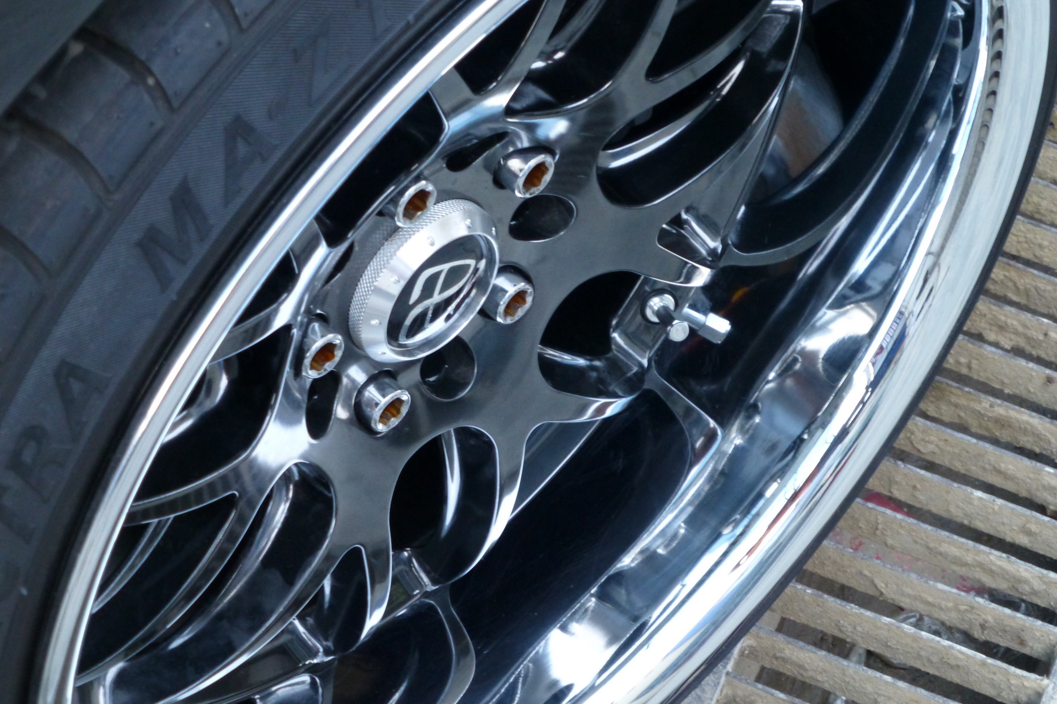 photo 1 Mazda RX-7 custom wheels XXR 526 18x9.0, ET +25, tire size 235/40 R18. 18x10.5 ET+20 265/35 R18
