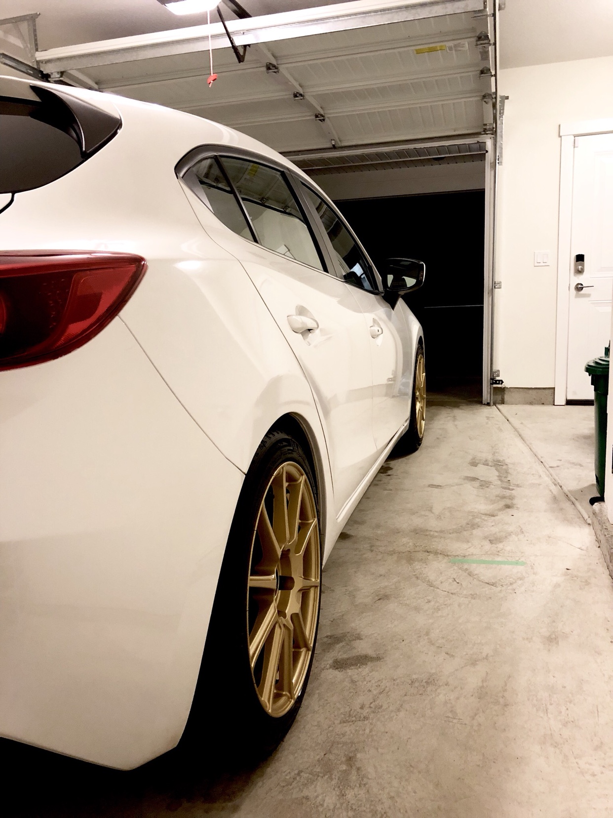 photo 2 Mazda Mazda3 custom wheels 18x8.5, ET +50, tire size X R18. x ET