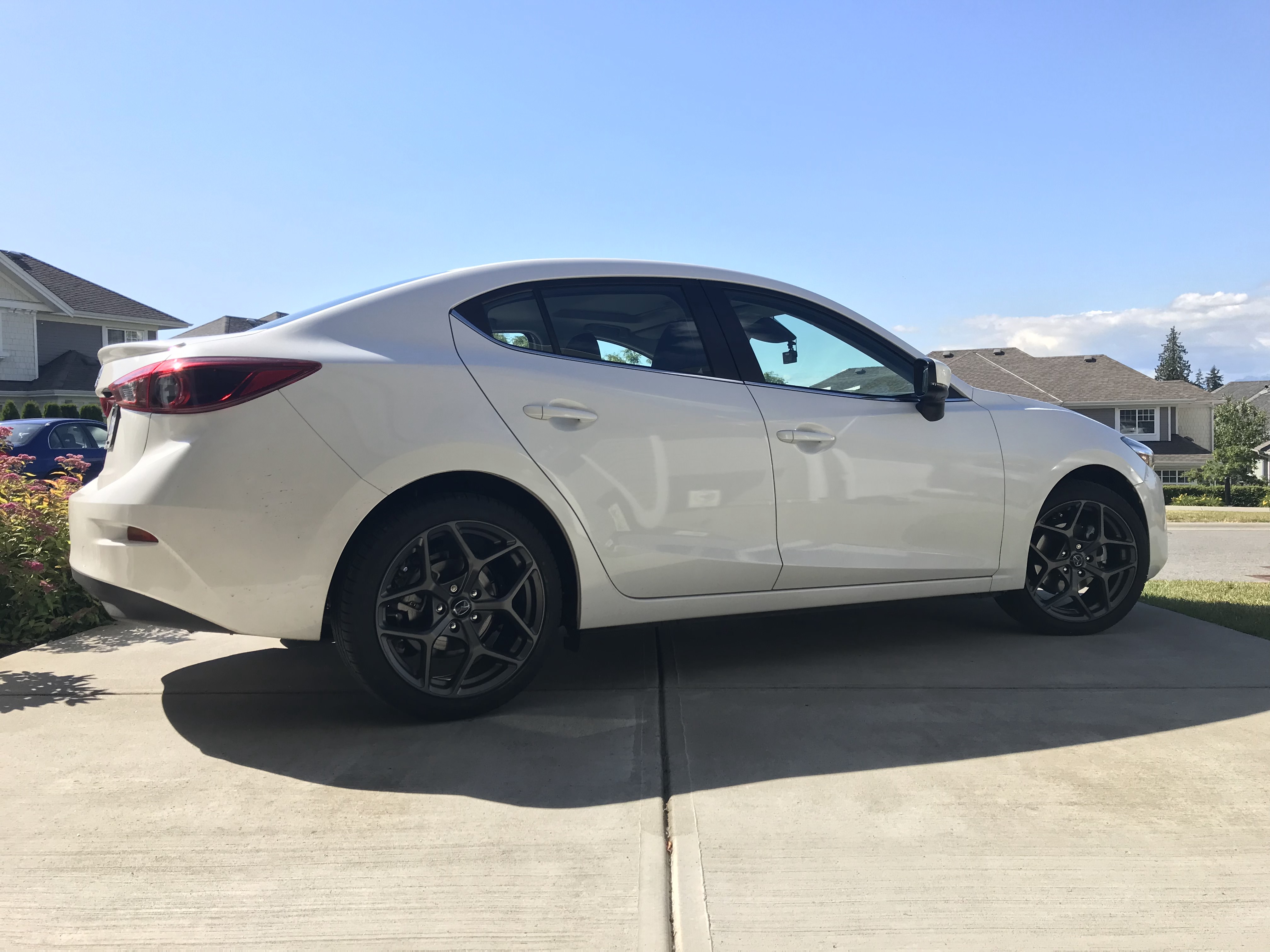 photo 2 Mazda Mazda3 custom wheels Mazda MO2 18x8.0, ET +45, tire size X R18. x ET 
