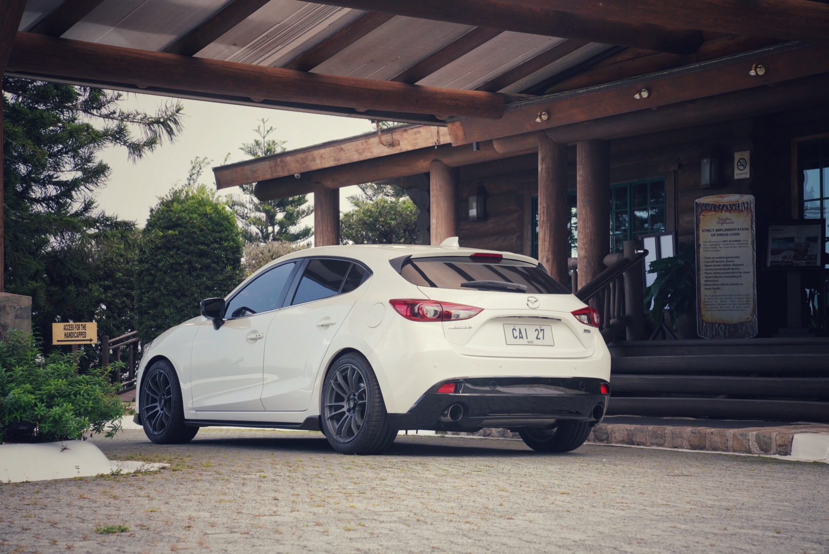 photo 2 Mazda Mazda3 custom wheels   18x8.5, ET +42, tire size 225/45 R18. x ET 