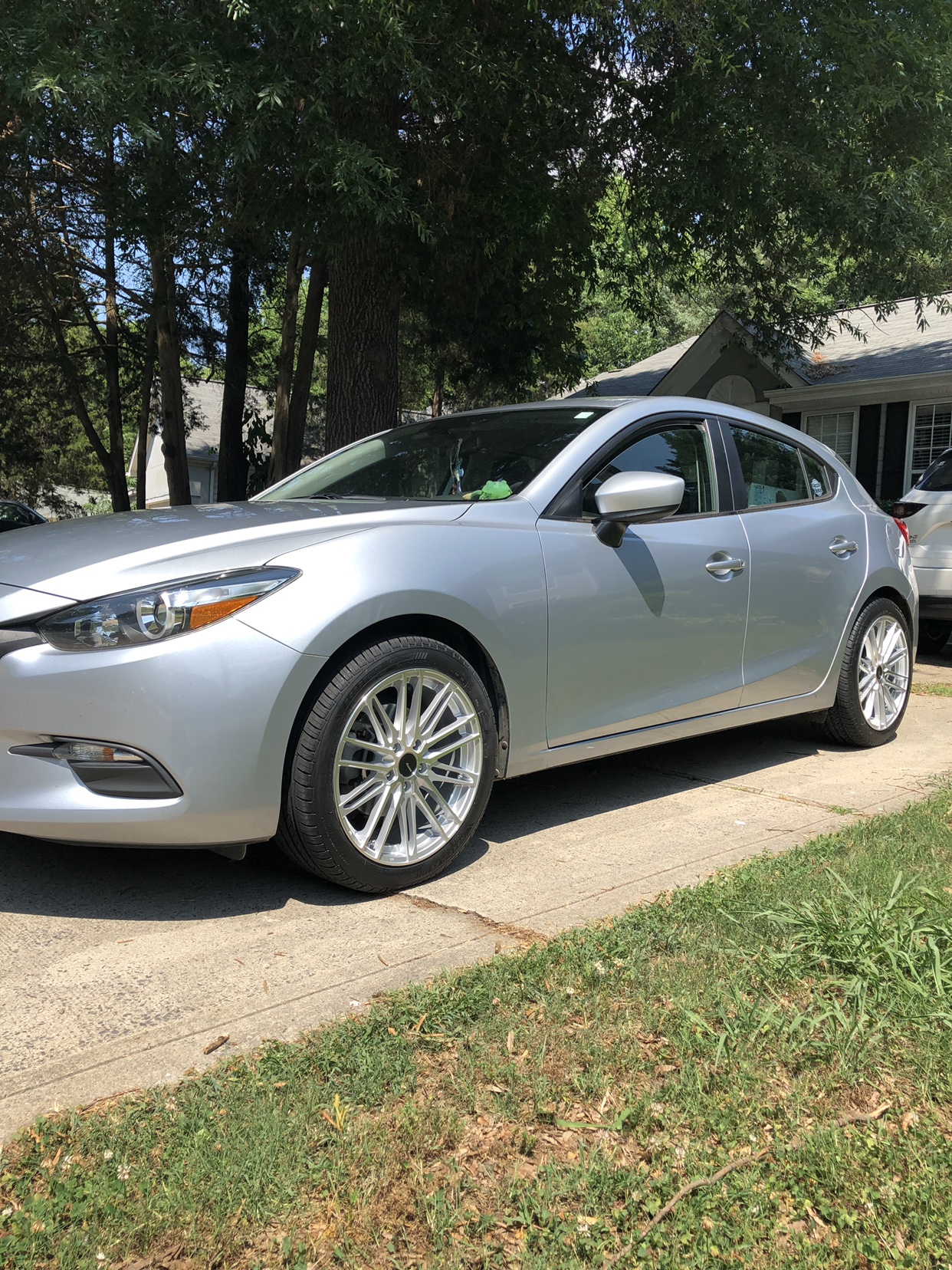 photo 2 Mazda Mazda3 custom wheels   18x8.0, ET +35, tire size 225/45 R18. x ET 
