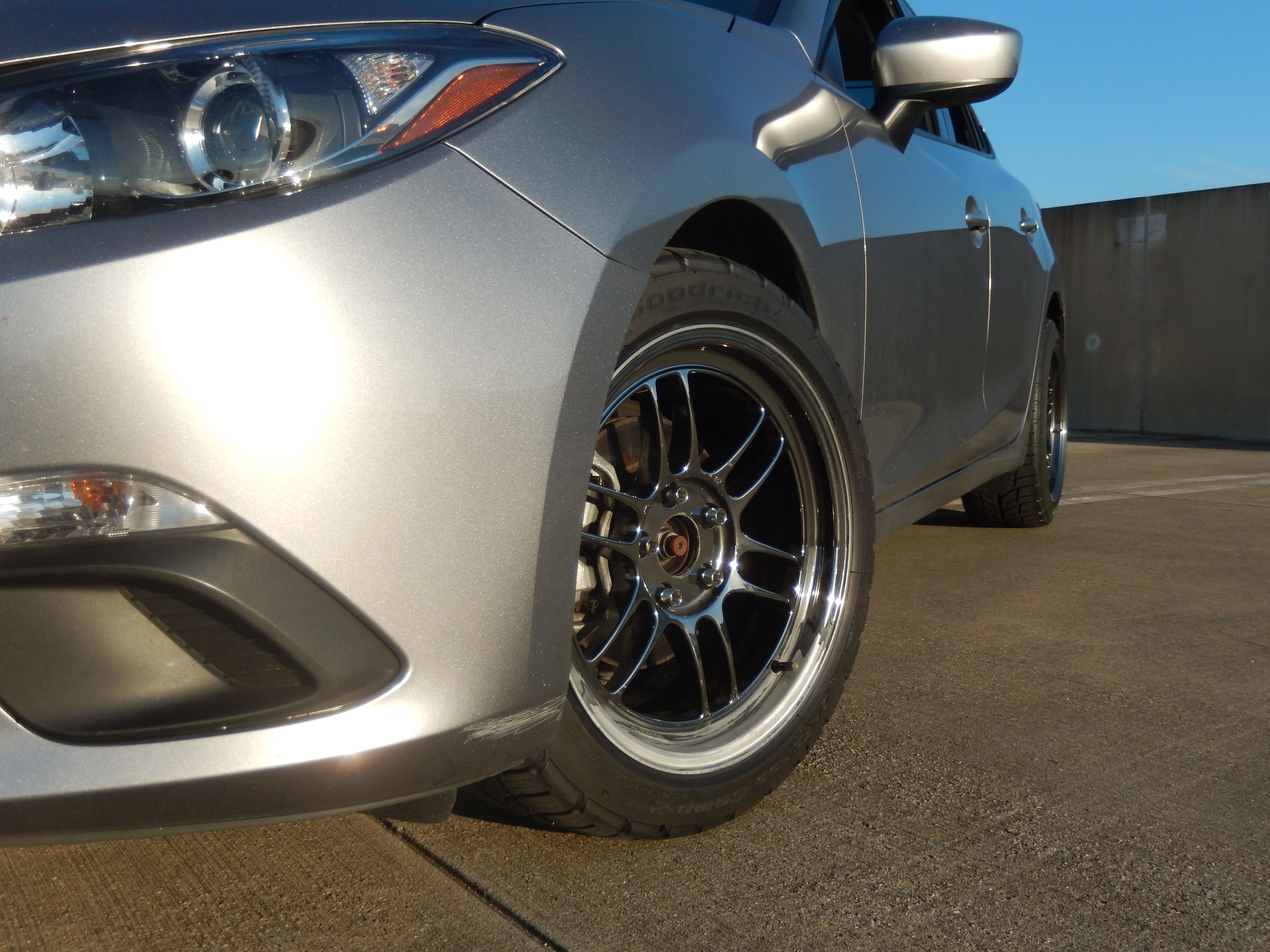 photo 3 Mazda Mazda3 custom wheels   17x9.0, ET +45, tire size 235/45 R17. x ET 