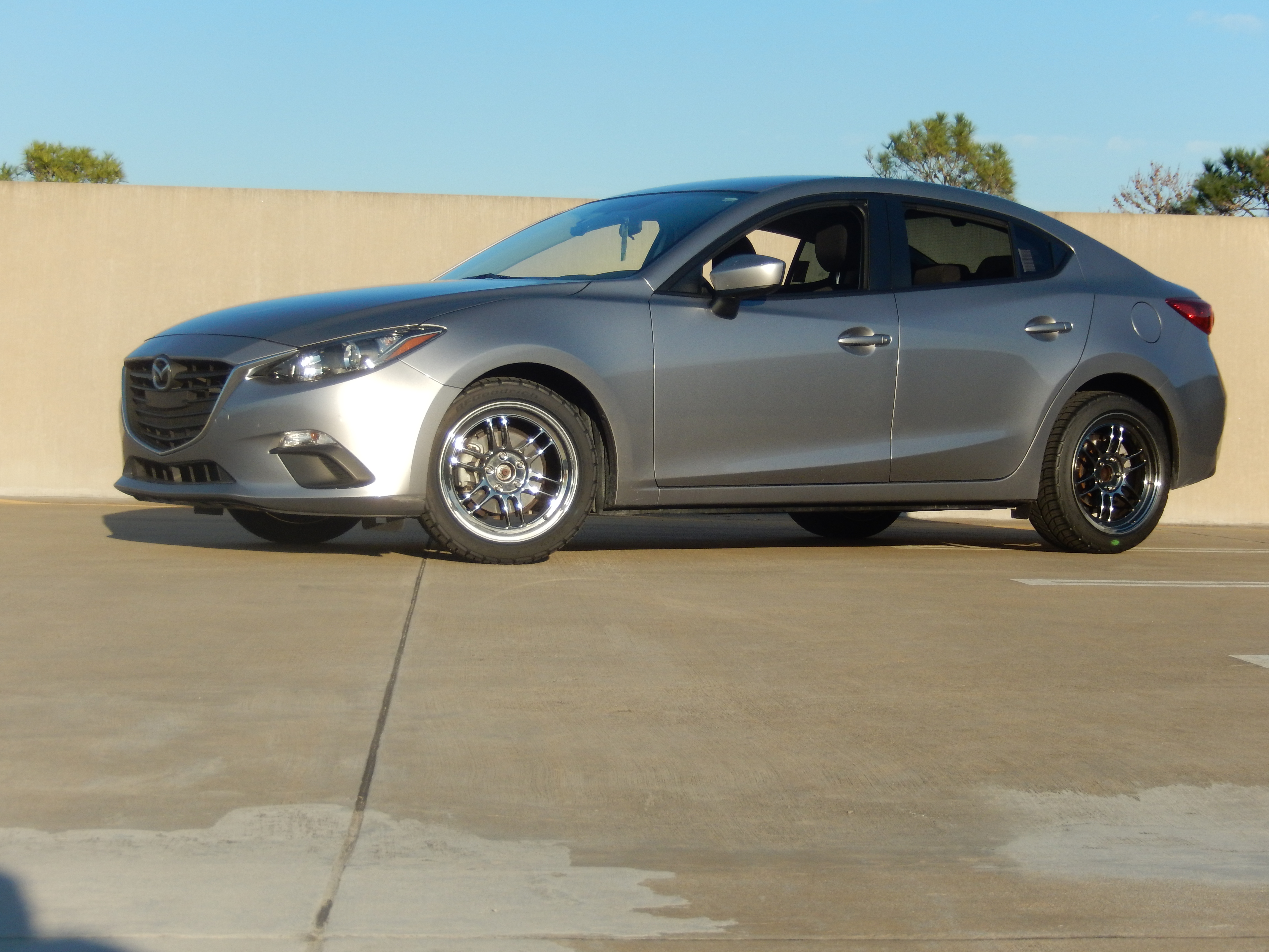 photo 4 Mazda Mazda3 custom wheels   17x9.0, ET +45, tire size 235/45 R17. x ET 
