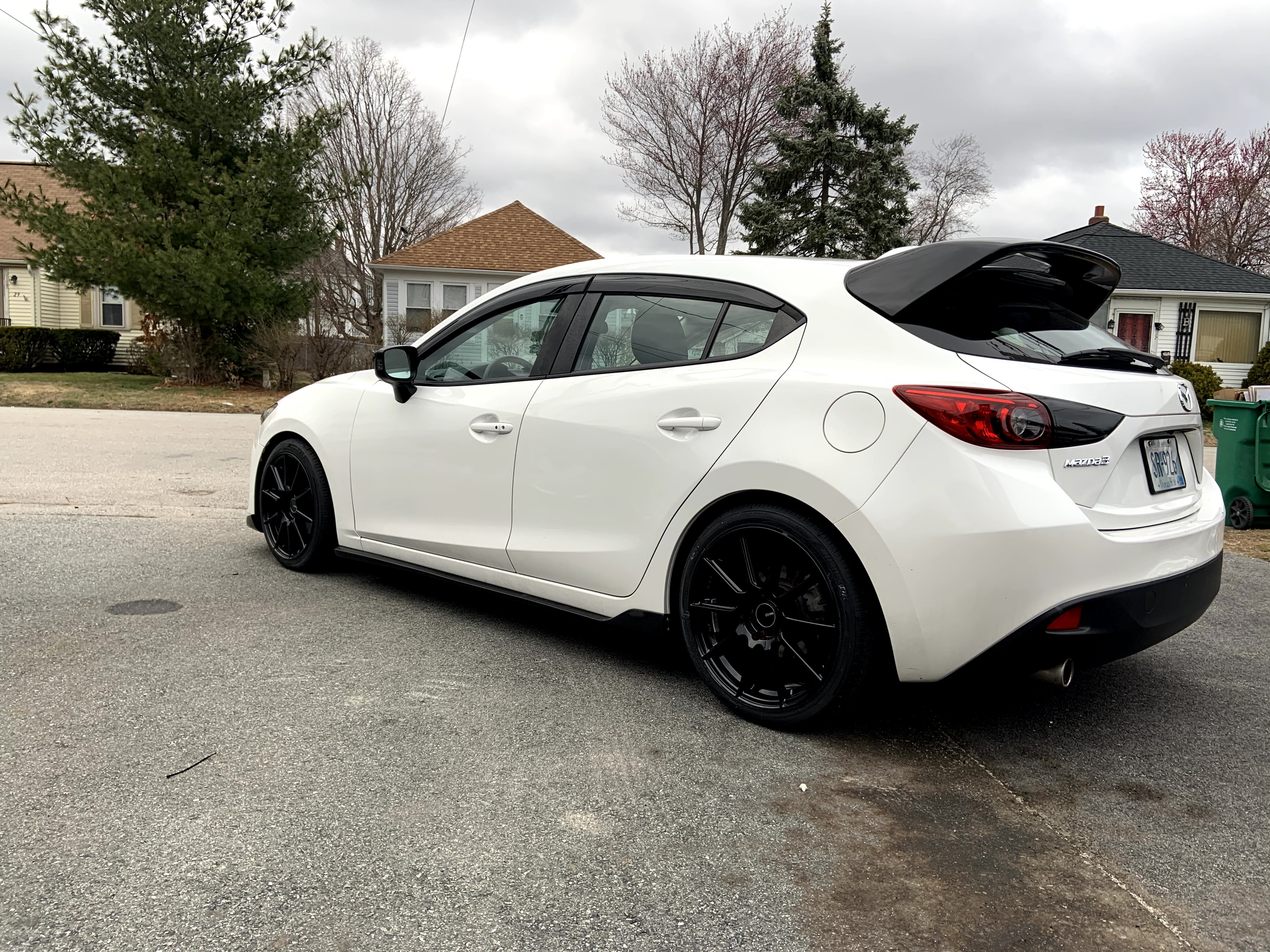 photo 1 Mazda Mazda3 custom wheels 18x8.5, ET +35, tire size 225/40 R18. x ET