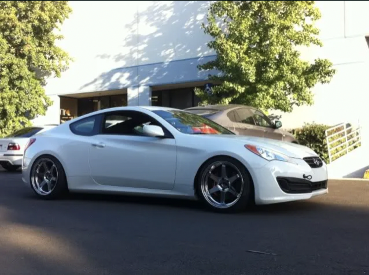 photo 5 Hyundai Genesis Coupe custom wheels   19x9.5, ET +12, tire size 225/40 R19. 19x10.5 ET+12 245/40 R19