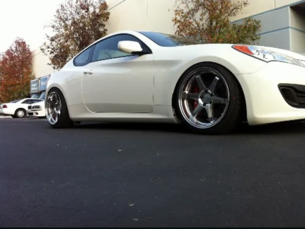 photo 2 Hyundai Genesis Coupe custom wheels   19x9.5, ET +12, tire size 225/40 R19. 19x10.5 ET+12 245/40 R19