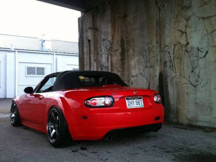 photo 1 Mazda MX-5 Miata custom wheels Rota P45r 17x9.0, ET +30, tire size 225/45 R17. 17x9.5 ET+25 