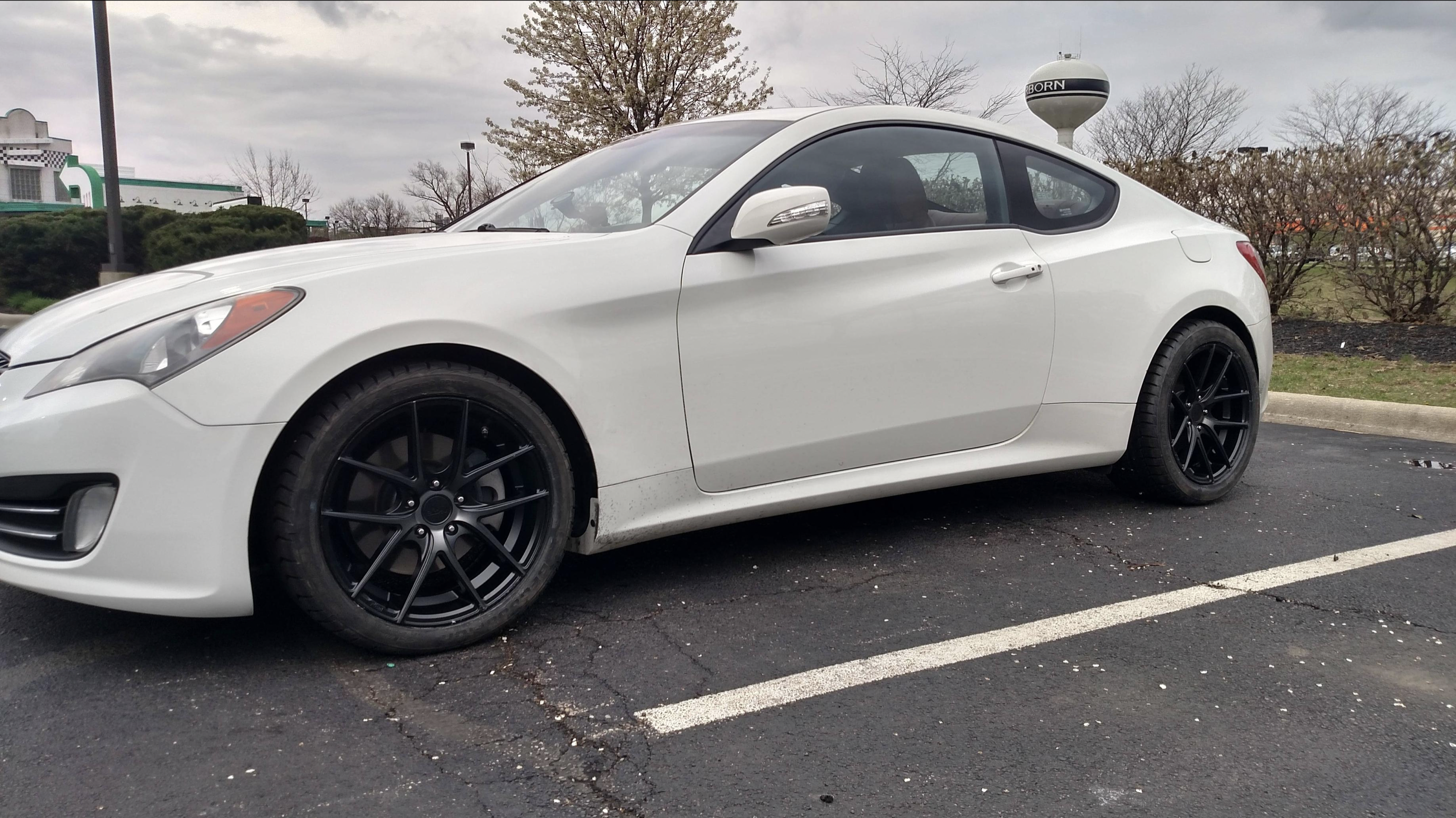 photo 3 Hyundai Genesis Coupe custom wheels   18x8.0, ET +40, tire size 245/40 R18. 18x9.5 ET+40 275/40 R18