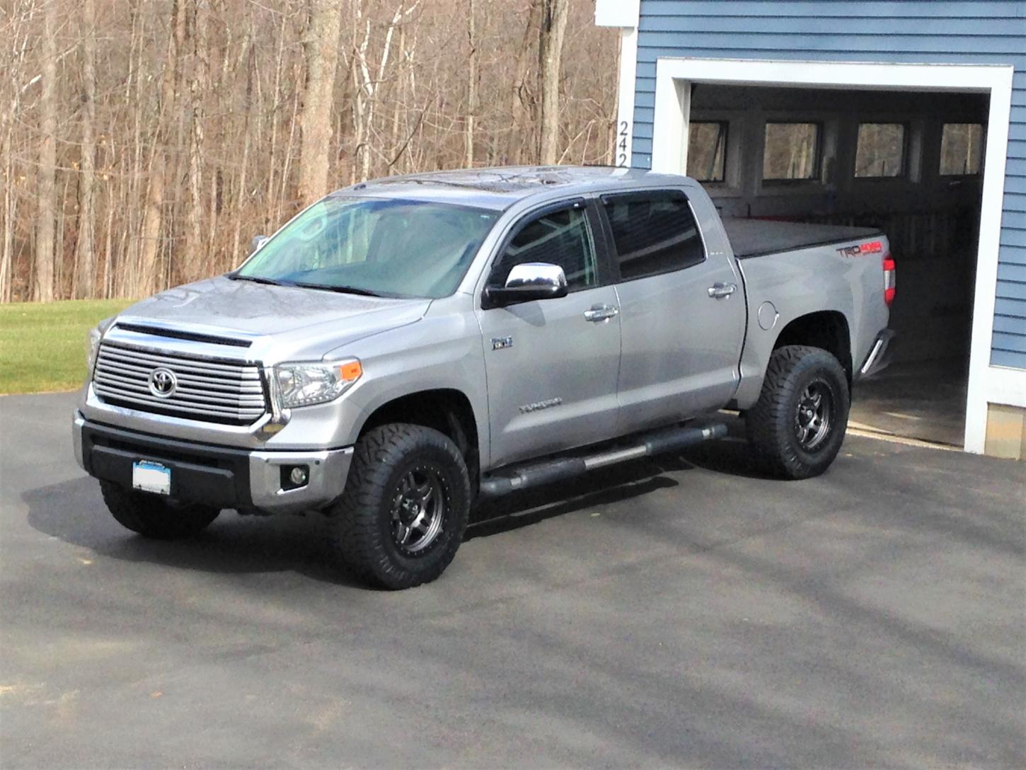 photo 3 Toyota Tundra custom wheels 18x, ET +20, tire size 295/70 R18. x ET