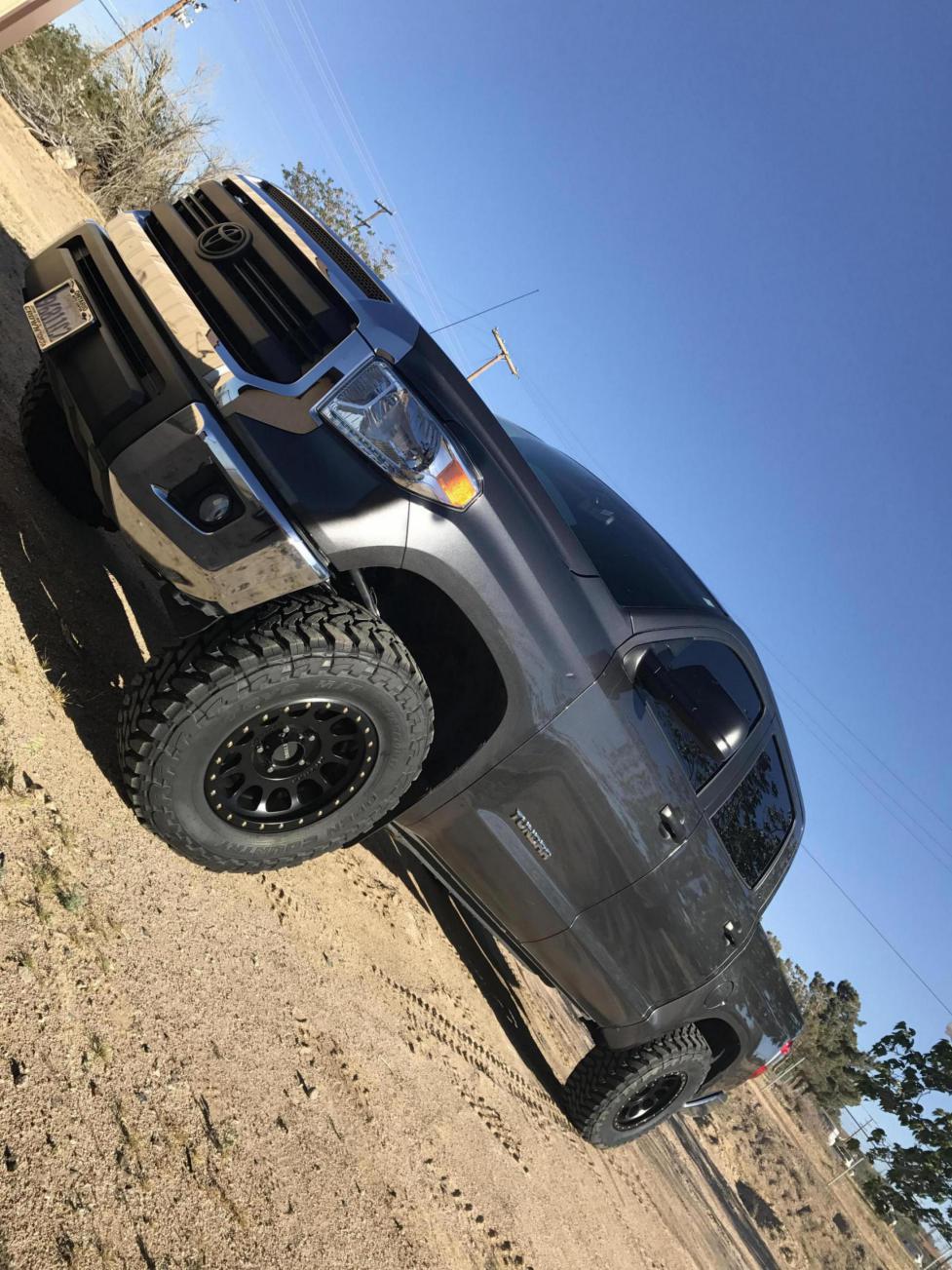 photo 2 Toyota Tundra custom wheels   17x8.5, ET , tire size 33X12.5 R17. x ET 
