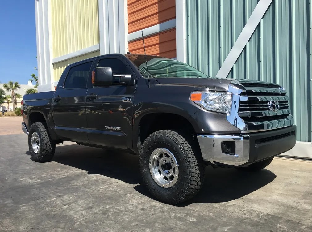 photo 7 Toyota Tundra custom wheels Trail Ready 17x8.0, ET 0, tire size 295/70 R17. x ET