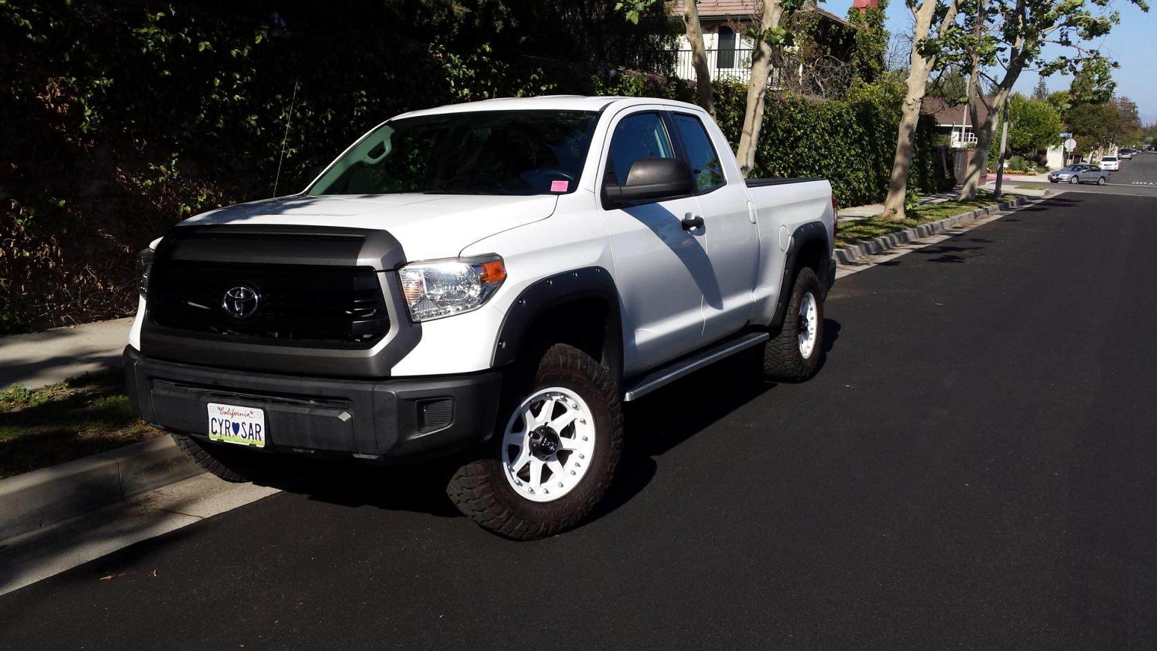 photo 2 Toyota Tundra custom wheels   18x9.0, ET , tire size 295/70 R18. x ET 