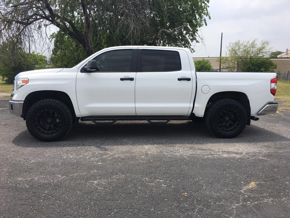 photo 1 Toyota Tundra custom wheels 18x, ET , tire size 295/70 R18. x ET