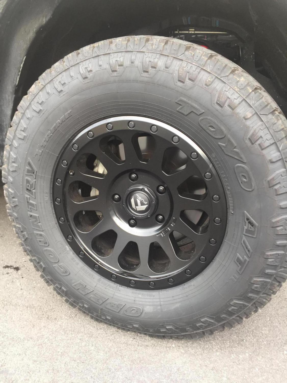 photo 2 Toyota Tundra custom wheels 18x9.0, ET +20, tire size 295/70 R18. x ET