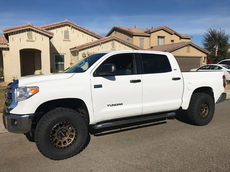 photo 1 Toyota Tundra custom wheels   17x, ET , tire size 35X R17. x ET 