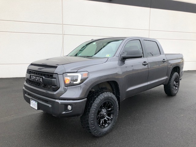 photo 1 Toyota Tundra custom wheels   18x9.0, ET , tire size 285/70 R18. x ET 