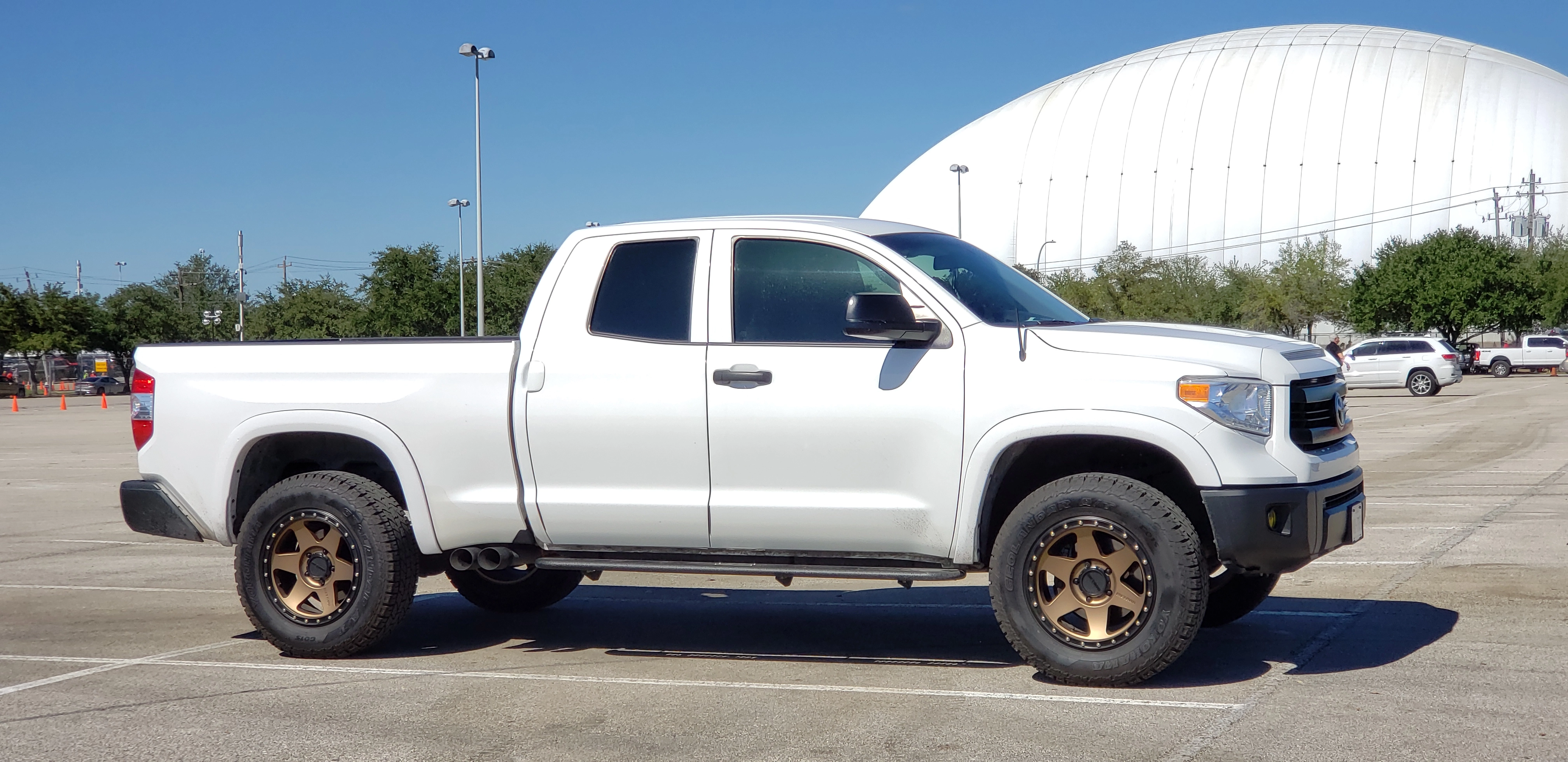 photo 2 Toyota Tundra custom wheels Racing Con 6 20x9.0, ET , tire size 285/65 R20. x ET