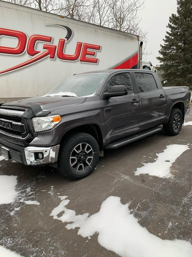 photo 1 Toyota Tundra custom wheels   18x, ET , tire size 285/65 R18. x ET 