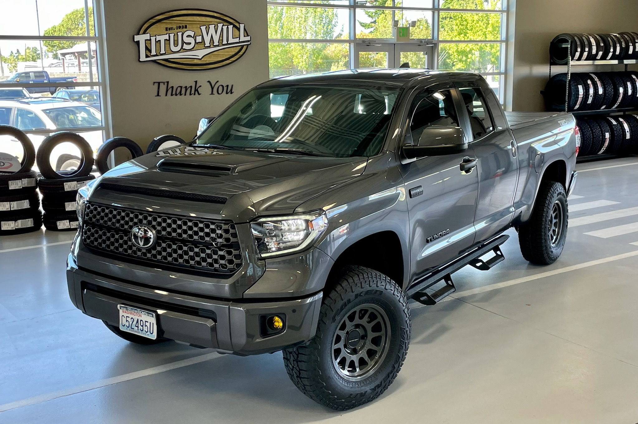 photo 1 Toyota Tundra custom wheels   17x8.5, ET , tire size 33X12.5 R17. x ET 