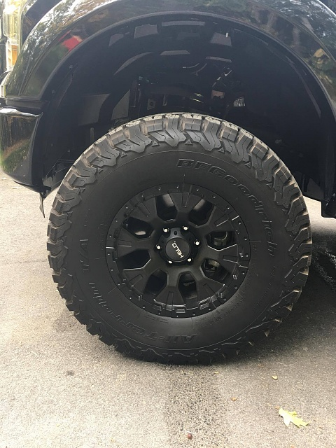 photo 1 Ford F-150 custom wheels   17x, ET -12, tire size 35X R17. x ET 