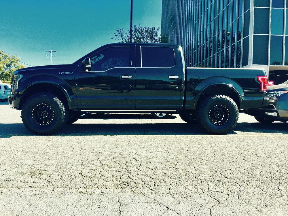 photo 1 Ford F-150 custom wheels 17x8.5, ET 0, tire size 37X12.5 R17. x ET