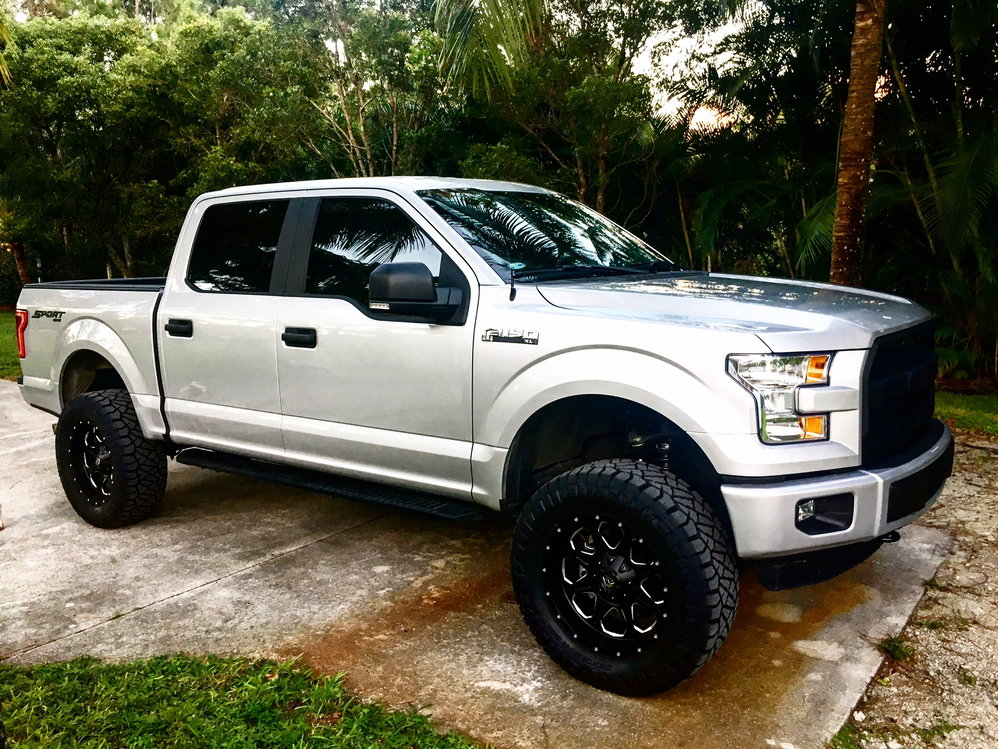 photo 1 Ford F-150 custom wheels 20x9.0, ET +1, tire size 35X12.5 R20. x ET