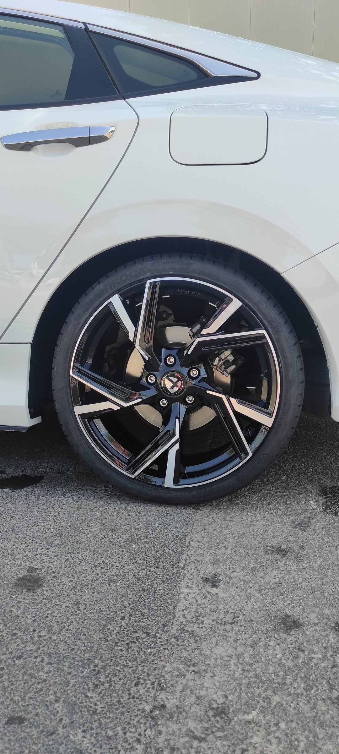 photo 3 Honda Civic custom wheels  AR1 19x8.5, ET +45, tire size 235/35 R19. x ET 