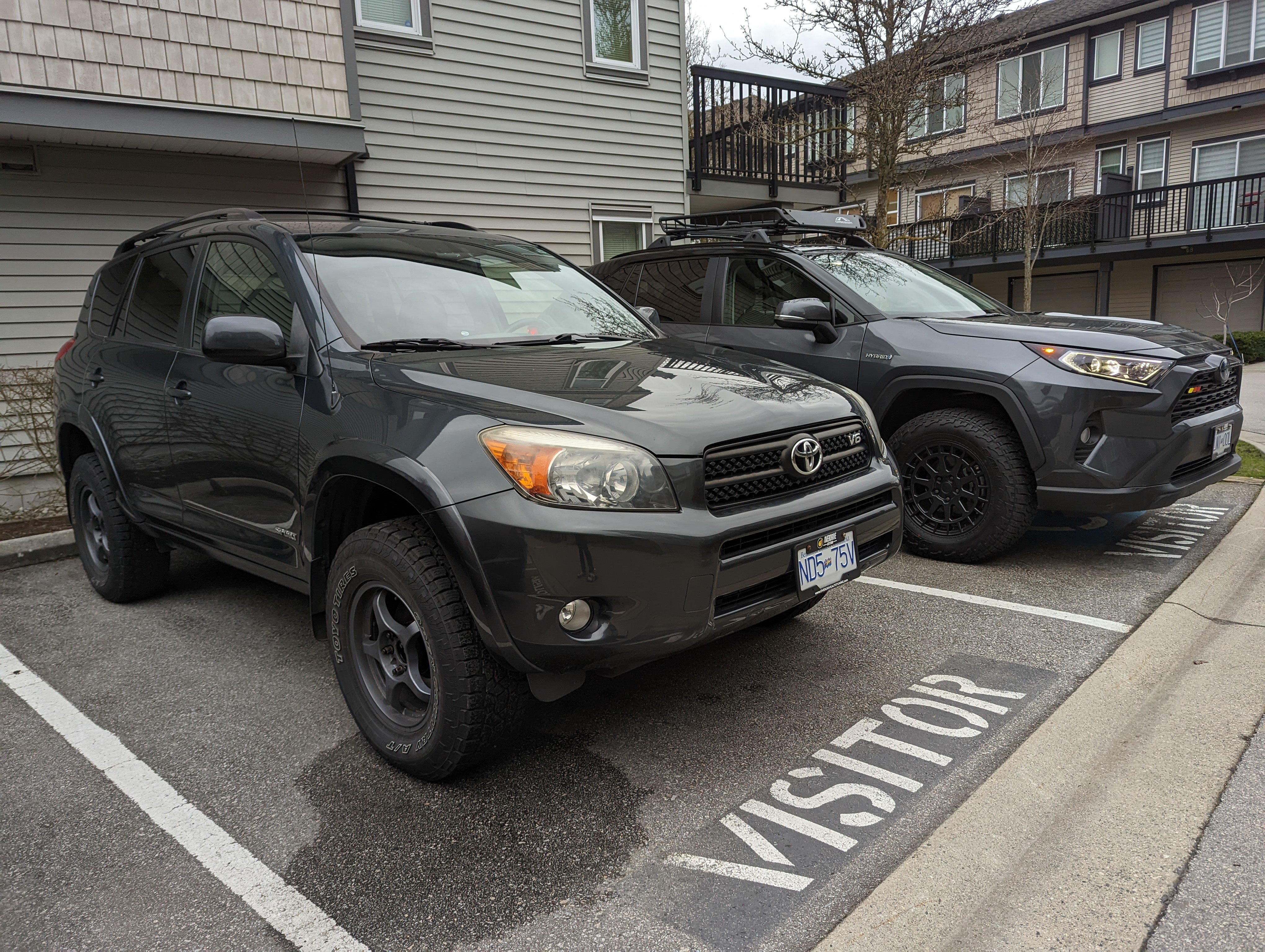 photo 2 Toyota RAV4 custom wheels   16x7.0, ET , tire size 245/70 R16. x ET 