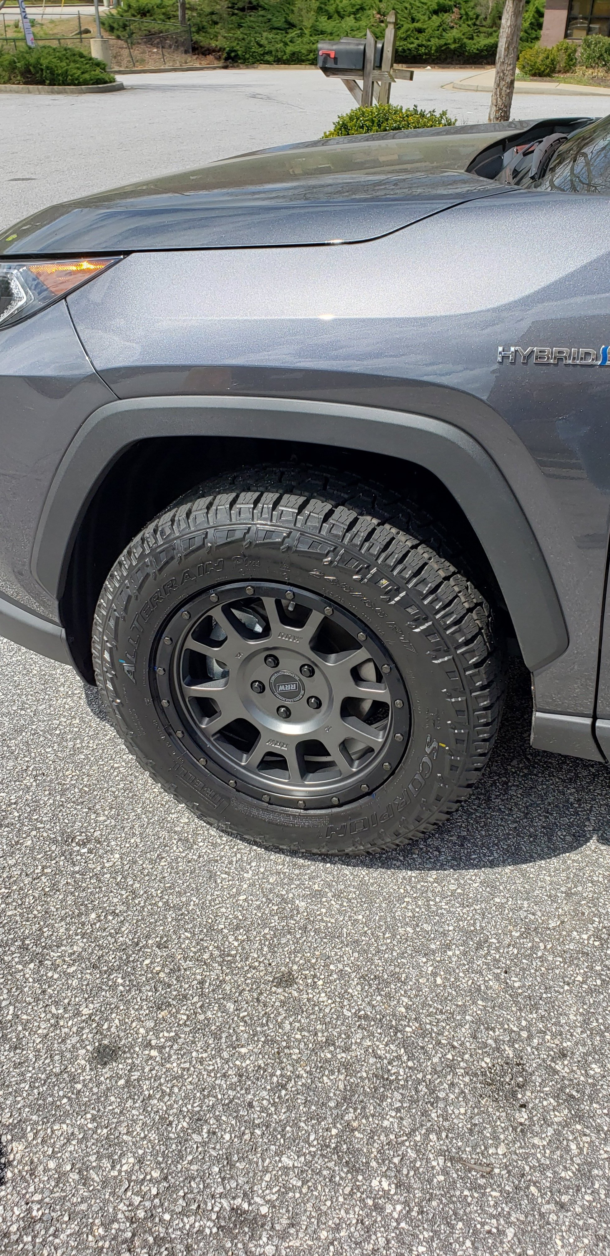 photo 3 Toyota RAV4 Hybrid custom wheels   17x8.0, ET +28, tire size 245/65 R17. x ET 