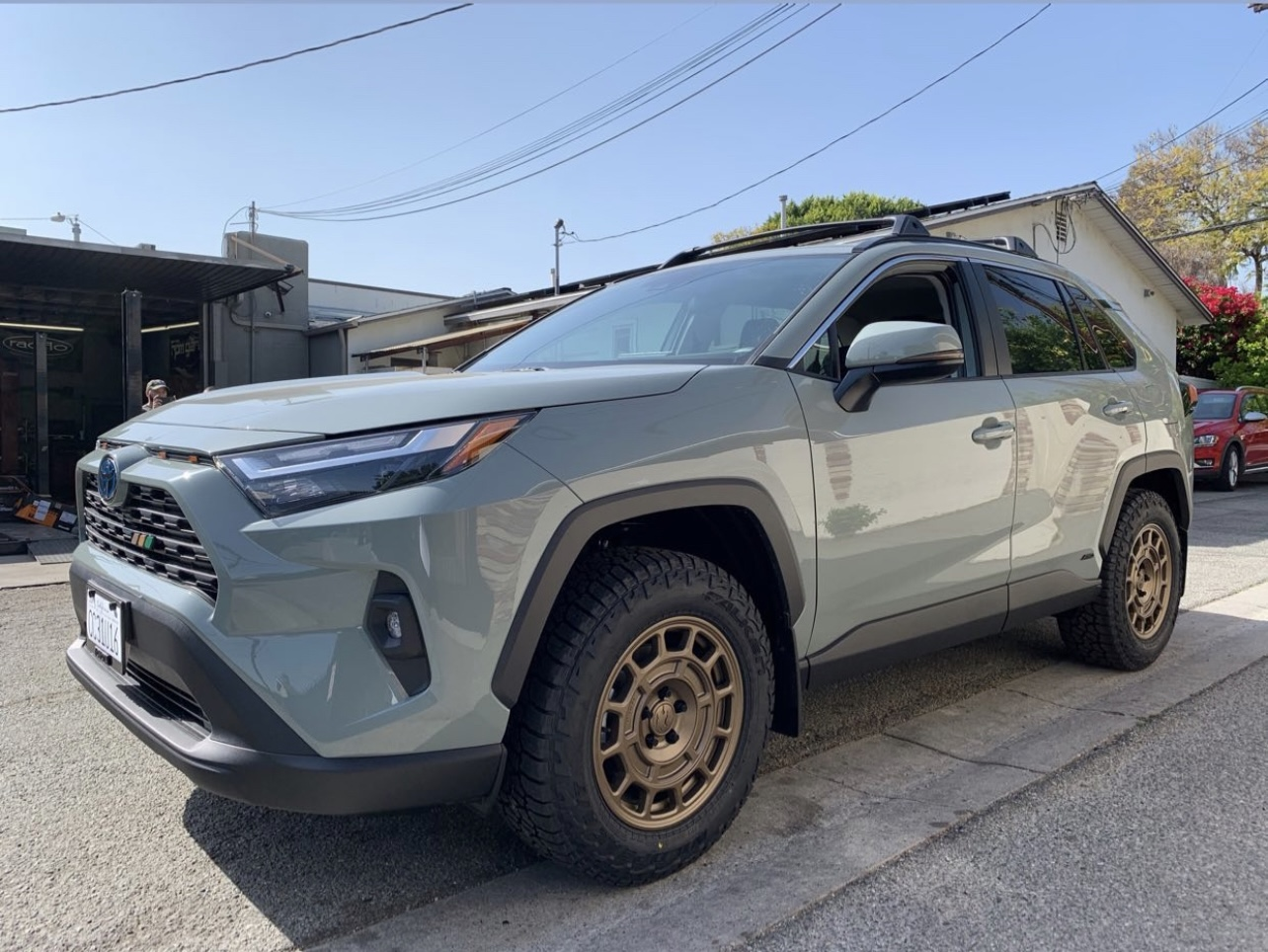 photo 1 Toyota RAV4 Hybrid custom wheels   17x, ET , tire size 245/65 R17. x ET 