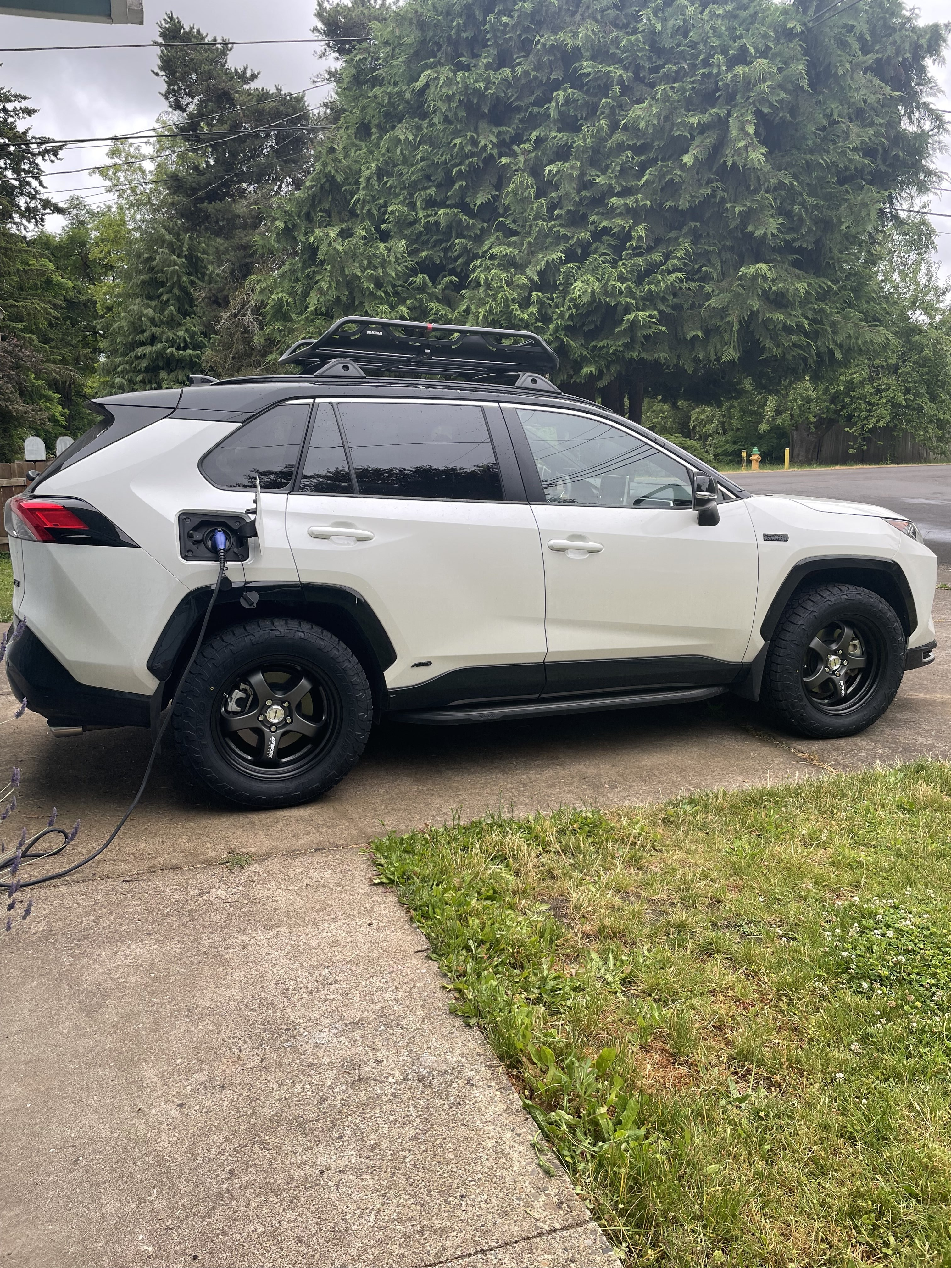 photo 1 Toyota RAV4 Hybrid custom wheels 18x8.0, ET +8, tire size 255/60 R18. x ET