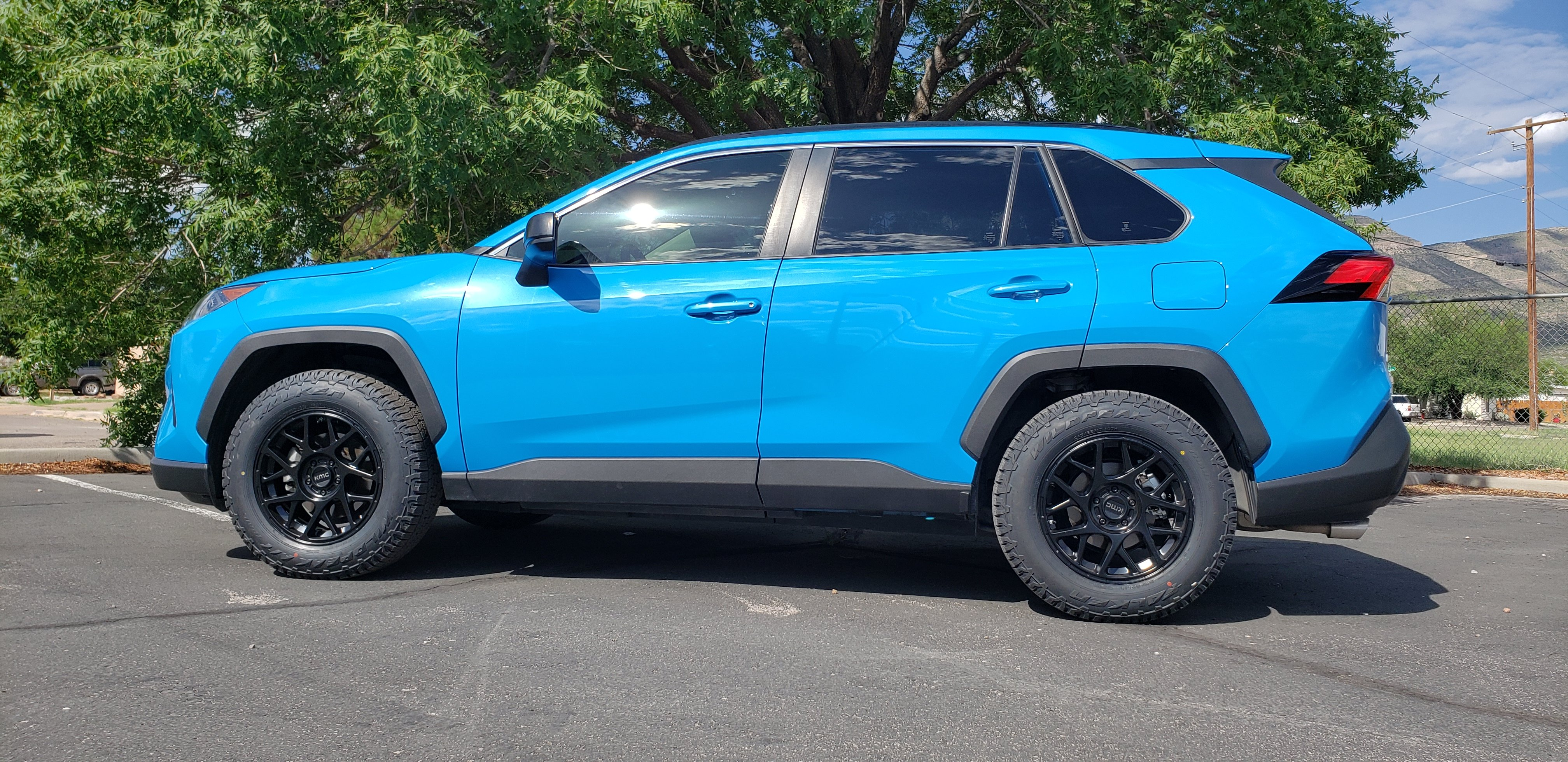 photo 2 Toyota RAV4 custom wheels   17x8.0, ET , tire size 245/65 R17. x ET 