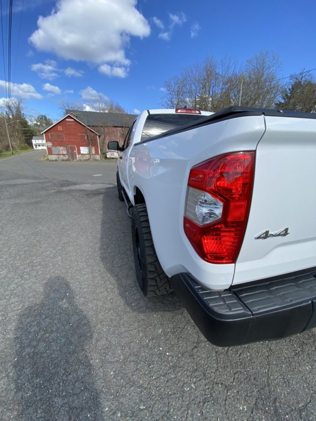 photo 2 Toyota Tundra custom wheels   18x9.0, ET , tire size 37X12.5 R18. x ET 