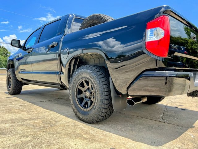 photo 3 Toyota Tundra custom wheels   17x, ET , tire size 285/75 R17. x ET 