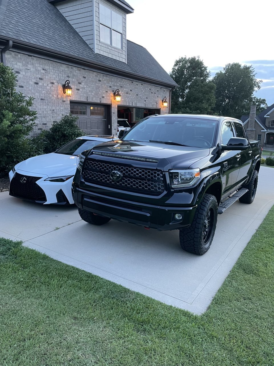photo 2 Toyota Tundra custom wheels 20x, ET +20, tire size 295/60 R20. x ET