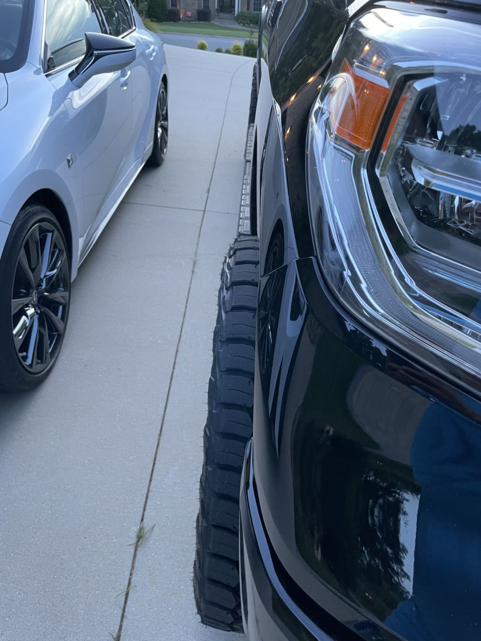photo 4 Toyota Tundra custom wheels 20x, ET +20, tire size 295/60 R20. x ET