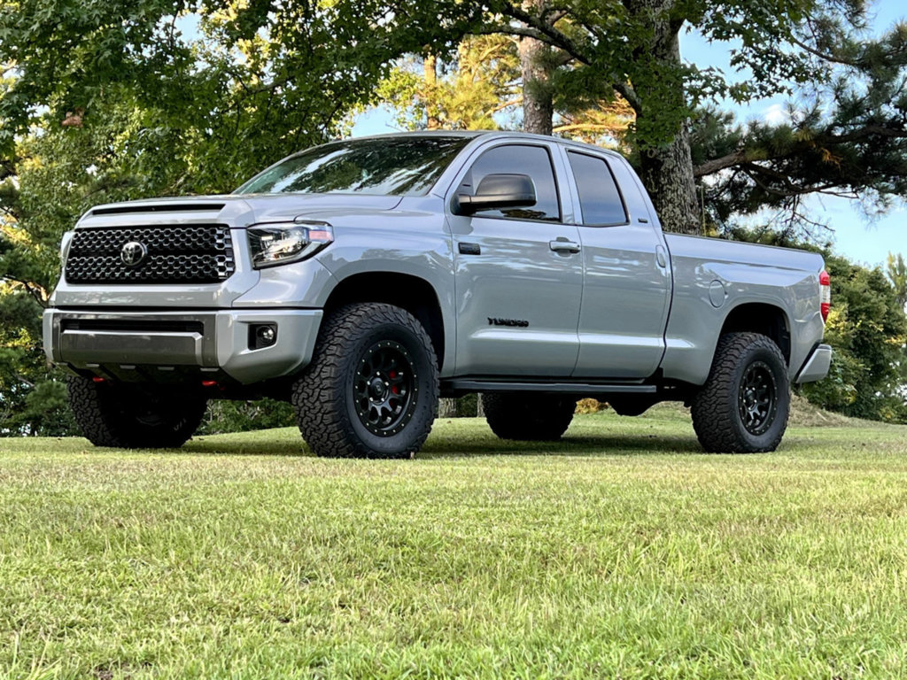 photo 1 Toyota Tundra custom wheels   x, ET , tire size 35X R. x ET 