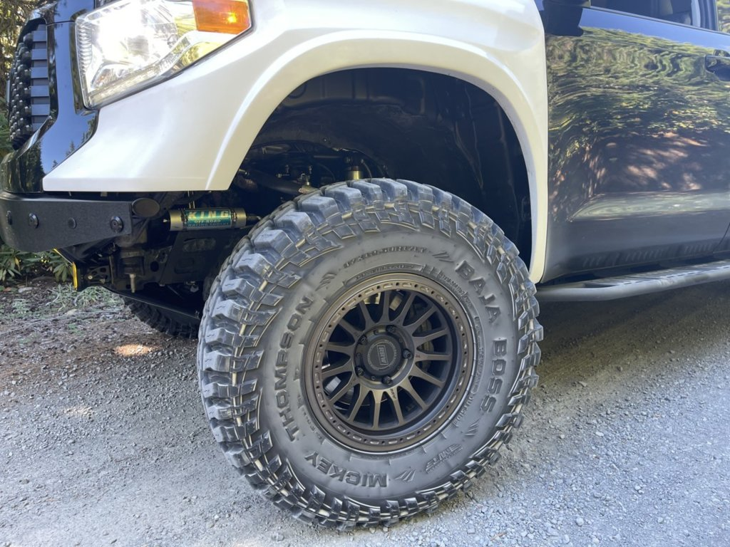 photo 2 Toyota Tundra custom wheels  RR7-H 17x8.5, ET , tire size 37X R17. x ET 