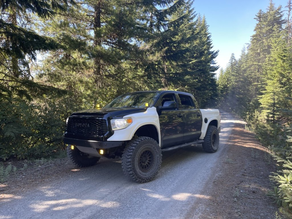 photo 1 Toyota Tundra custom wheels  RR7-H 17x8.5, ET , tire size 37X R17. x ET 