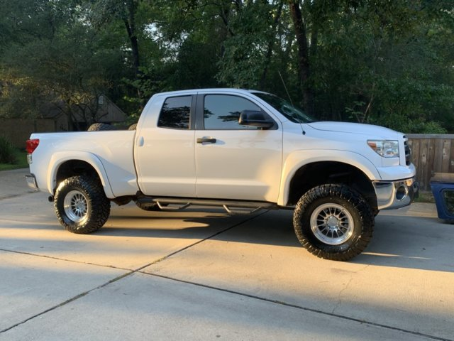 photo 1 Toyota Tundra custom wheels Dakar 17x9.0, ET 0, tire size 35X R17. x ET