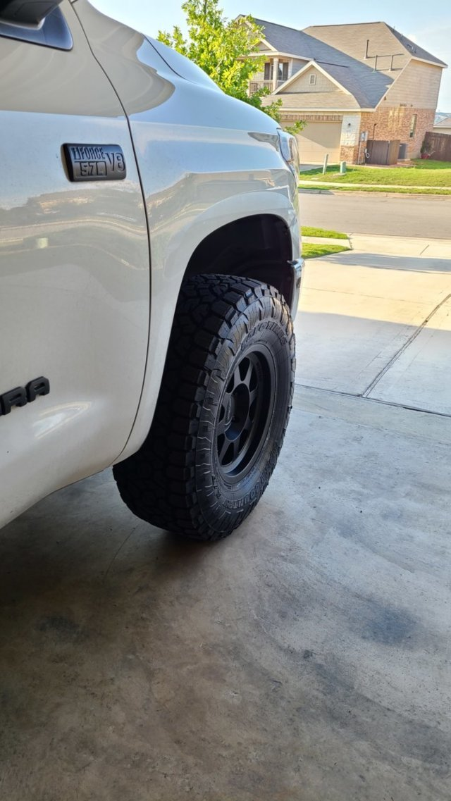photo 3 Toyota Tundra custom wheels 17x, ET 0, tire size 35X12.5 R17. x ET