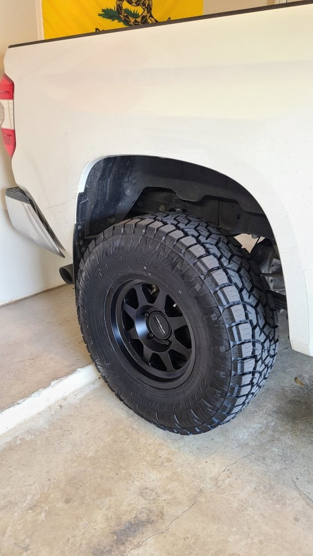 photo 4 Toyota Tundra custom wheels 17x, ET 0, tire size 35X12.5 R17. x ET