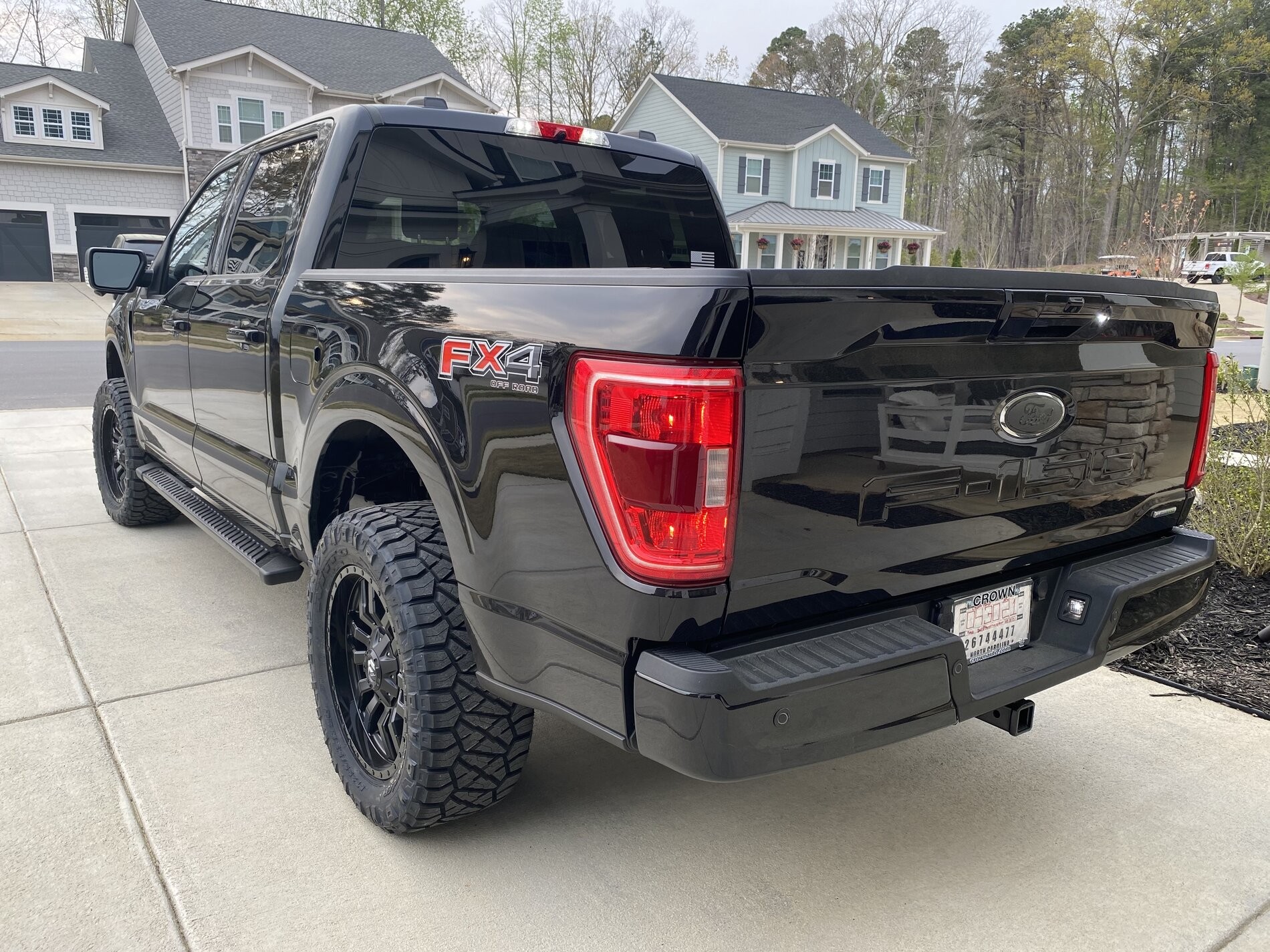 photo 2 Ford F-150 custom wheels   20x9.0, ET +1, tire size 295/55 R20. x ET 