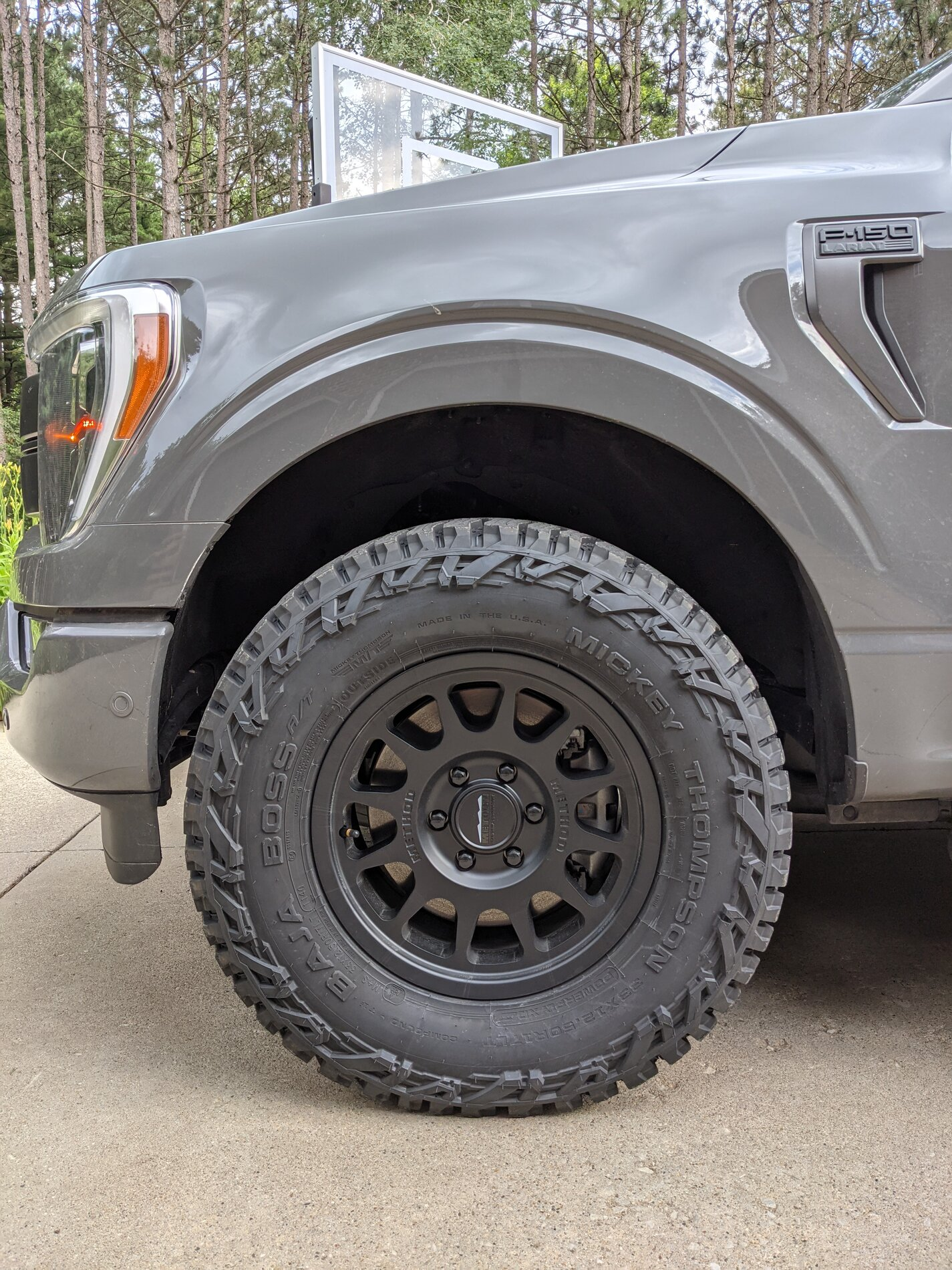 photo 6 Ford F-150 custom wheels   17x8.5, ET +25, tire size 33X12.5 R17. x ET 