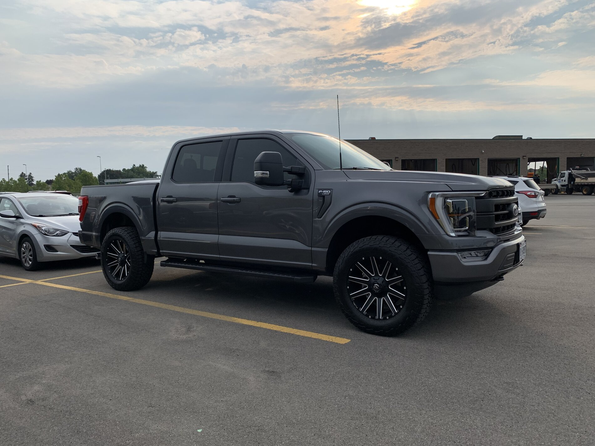 photo 1 Ford F-150 custom wheels   20x, ET +20, tire size 295/60 R20. x ET 
