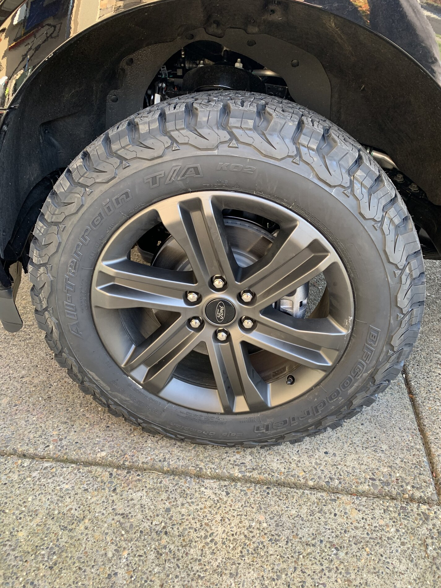 photo 1 Ford F-150 custom wheels   20x, ET , tire size 275/60 R20. x ET 