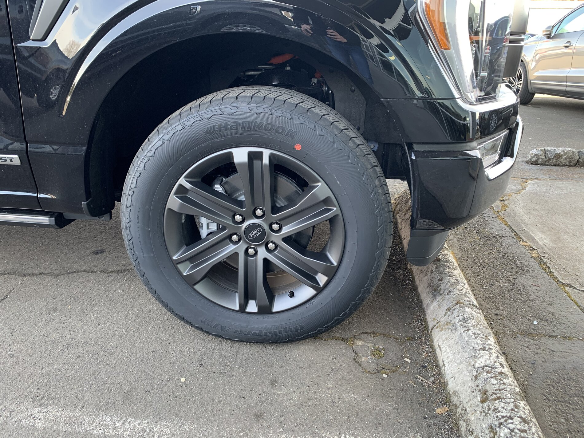 photo 2 Ford F-150 custom wheels   20x, ET , tire size 275/60 R20. x ET 