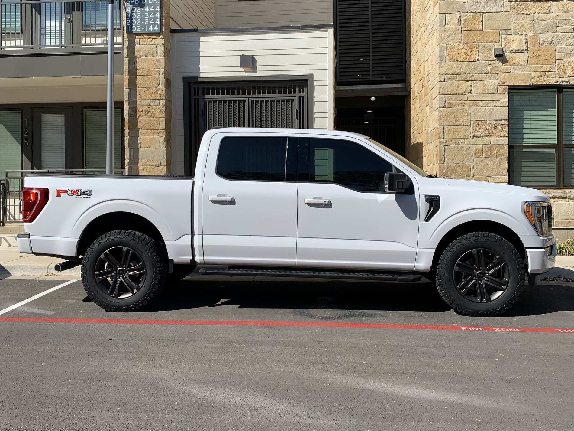 photo 1 Ford F-150 custom wheels   20x, ET , tire size 285/65 R20. x ET 