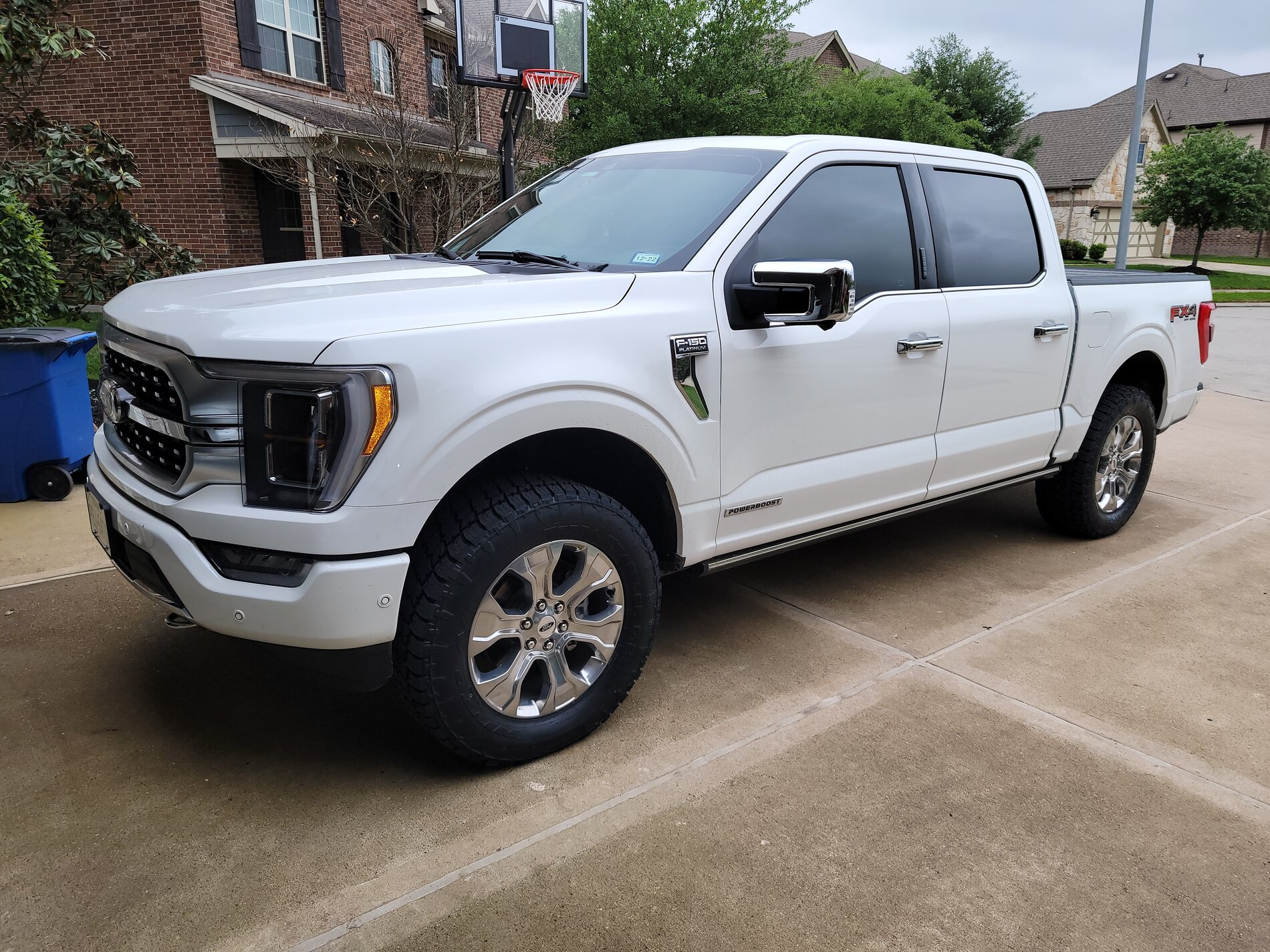 photo 1 Ford F-150 custom wheels   20x, ET , tire size 295/60 R20. x ET 
