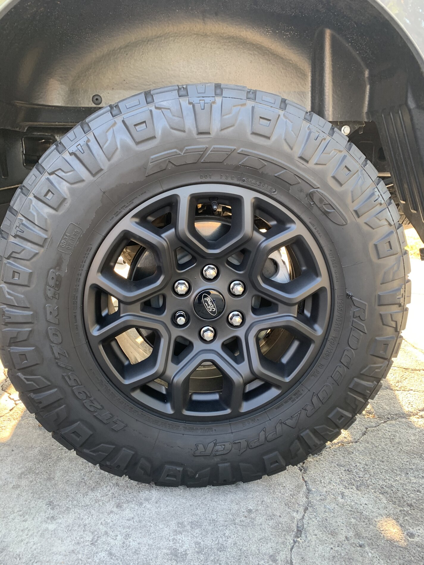 photo 5 Ford F-150 custom wheels   18x, ET , tire size 295/70 R18. x ET 